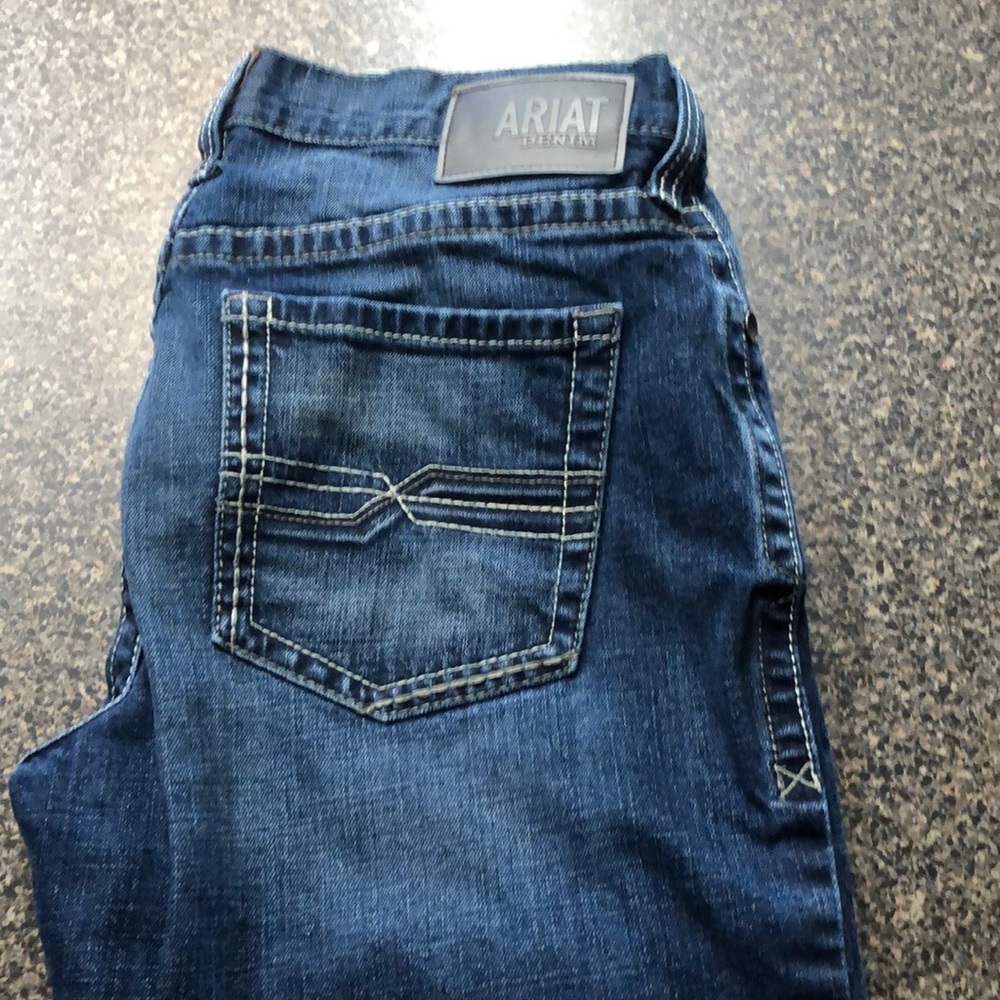 Men’s ARIAT jeans 33/36